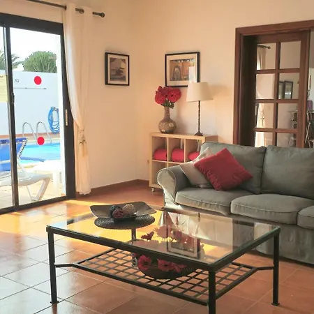 Willa Casa Georgiana, Playa Blanca, Private Heated Pool Playa Blanca (Lanzarote)