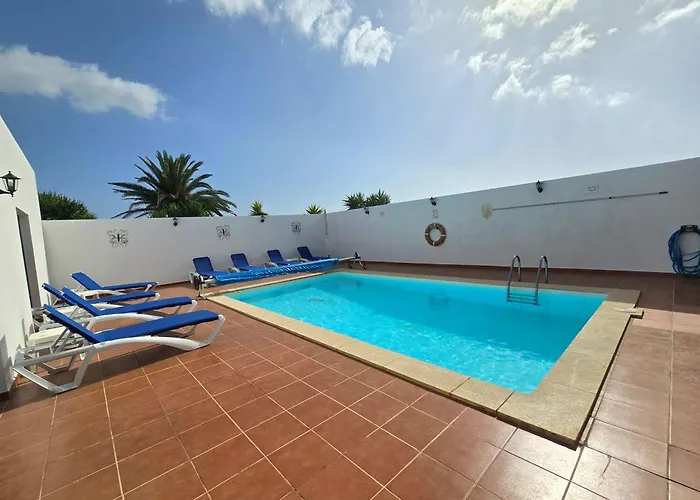 Casa Georgiana, Playa Blanca, Private Heated Pool Villa *