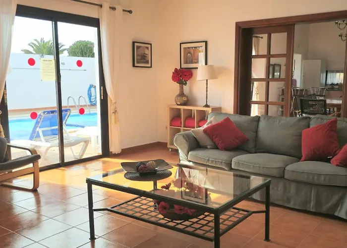 Villa Casa Georgiana, Playa Blanca, Private Heated Pool Playa Blanca (Lanzarote)